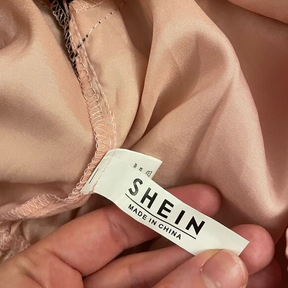 Silky pink pajama shorts with black lace from Shein - Picture 3 of 5